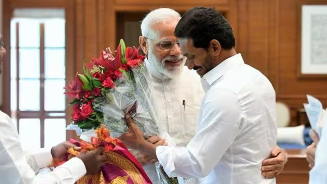 BJP vs Jagan: Jagan's offer to BJP is due to that fear