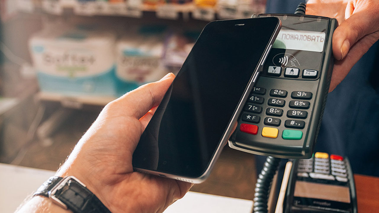 Digital Payments : Indians lead in digital payments.. Will it become a cashless country?