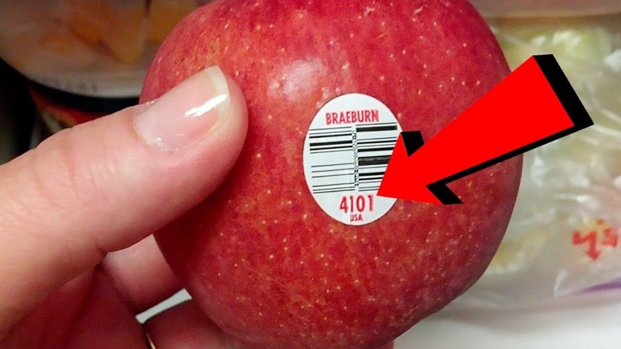 Stickers On Fruits: Don't take stickers on fruits lightly.. Do you know how much information there is?